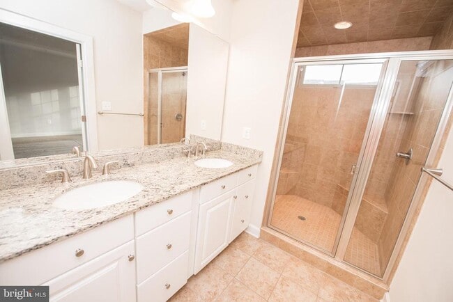 Building Photo - 7444 Burnside Way