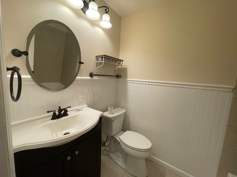 Building Photo - 103 Rocky Dr