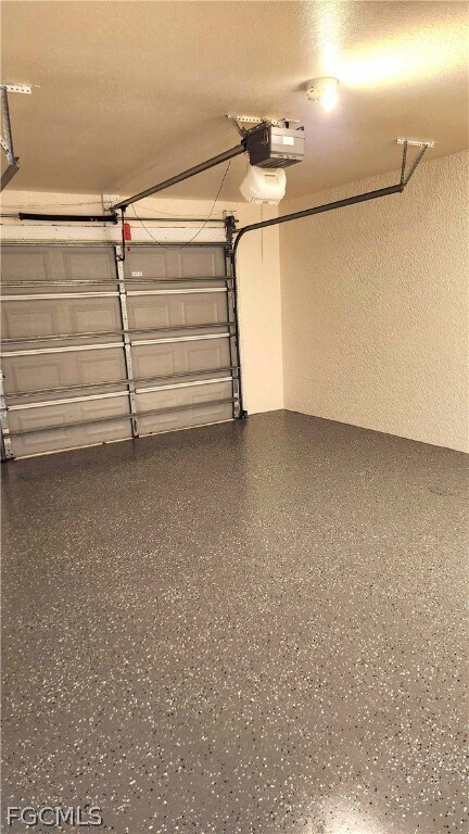 Building Photo - 2145 Fairway Dr