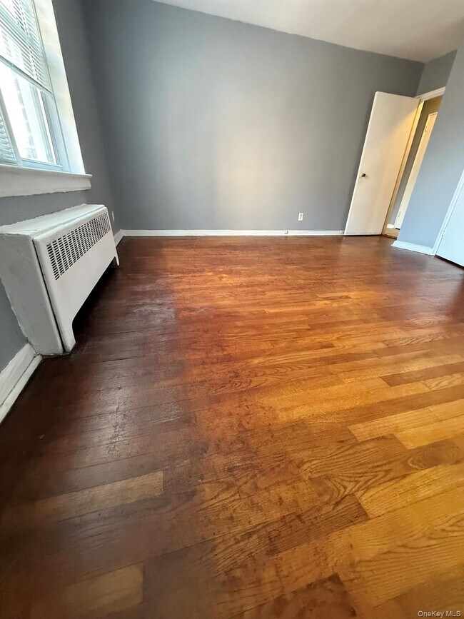 Building Photo - 1 Vincent Rd