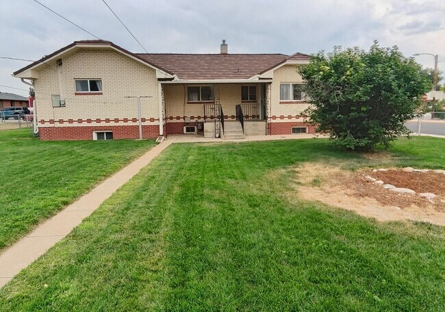 Building Photo - 3 Bedroom Home in Frederick - Available Now!