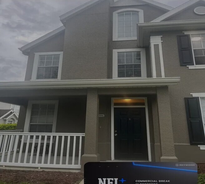 Building Photo - 8997 Lee Vista Blvd
