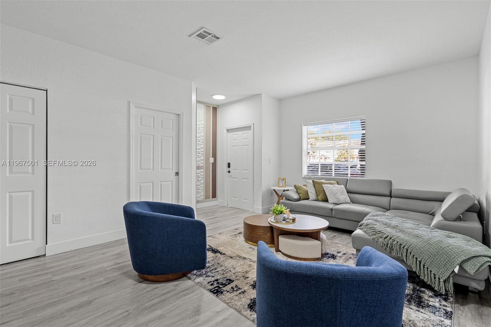 Building Photo - 5725 NW 114th Path