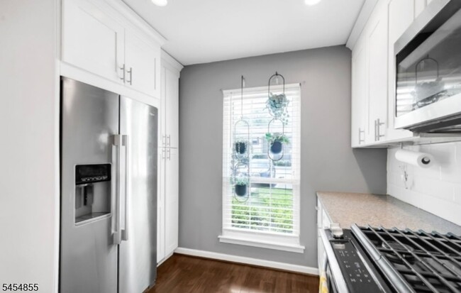Building Photo - 278 Penns Way