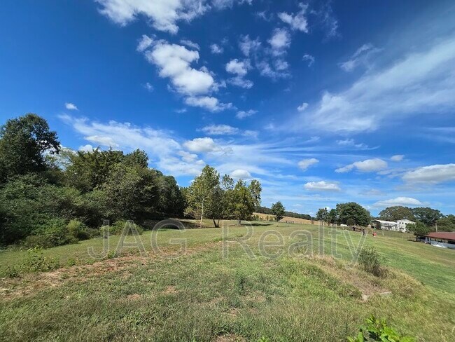 Building Photo - 3320 Griffin Cemetery Rd