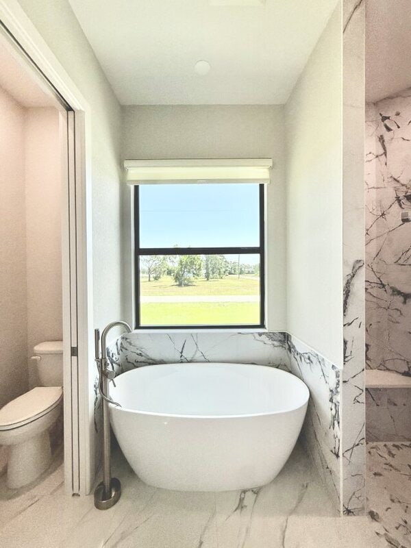 Building Photo - 20 Coxswain Dr