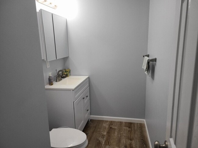 Building Photo - 546 Marquette St