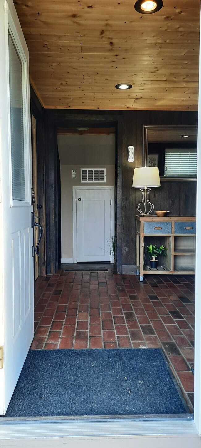 Building Photo - 487 Kentucky Ave