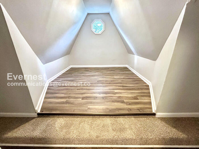 Building Photo - 405 Pleasant Run Rd