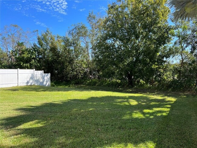 Building Photo - 17930 Cunningham Ct