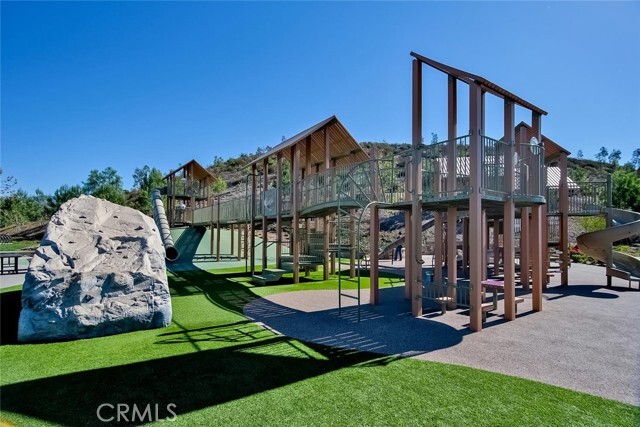 Building Photo - 87 Savannah