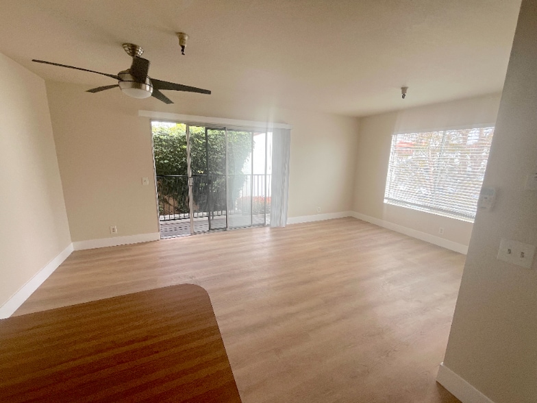 Building Photo - 147 Avenida Serra