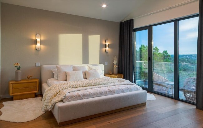 Building Photo - 2714 Lakehurst Rd