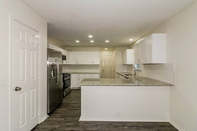 Building Photo - 21407 Somerset Park Ln