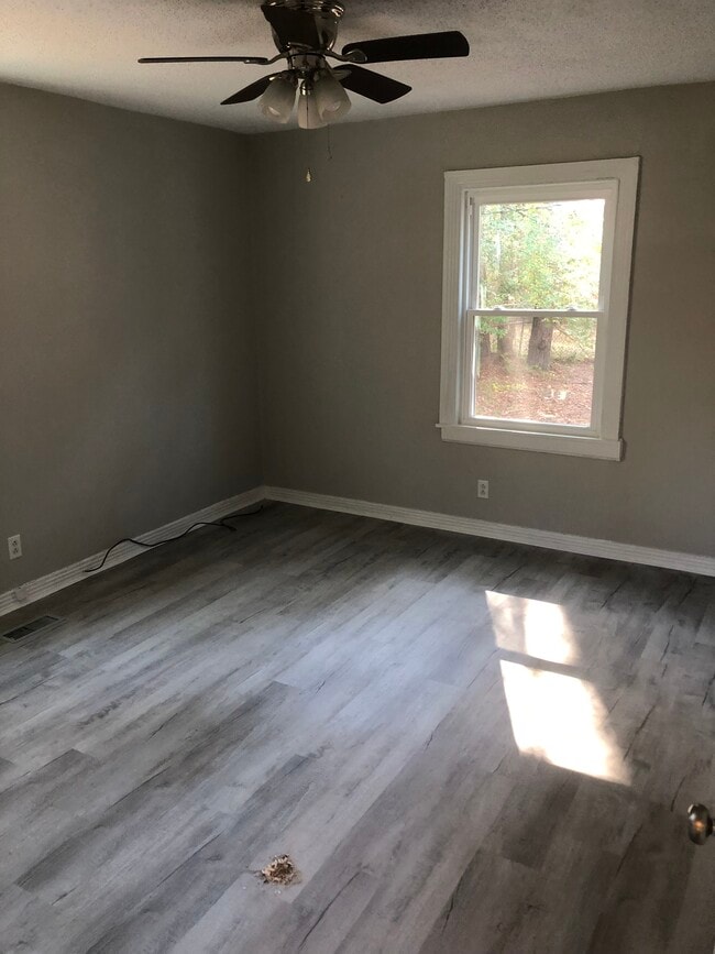 Building Photo - 1403 Kentucky Ave