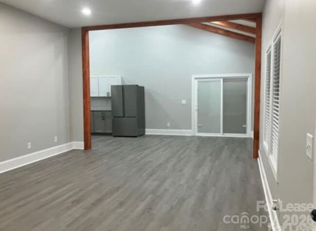 Building Photo - 2961 Beaty Rd