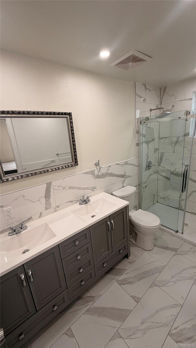 Building Photo - 144-35 224th St