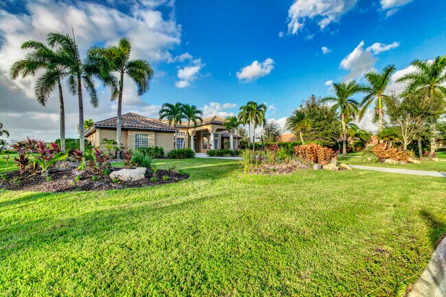 Building Photo - 8205 Woodsmuir Dr