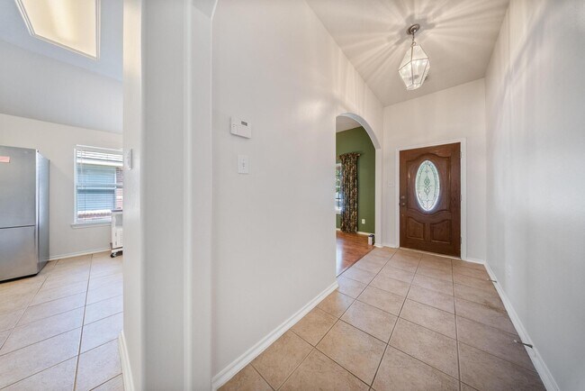 Building Photo - 6715 Rockwall Trail Dr