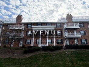 Building Photo - 312 Clayton Xing Dr