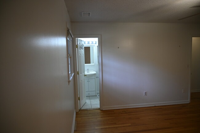Building Photo - 1265 Penny Cir