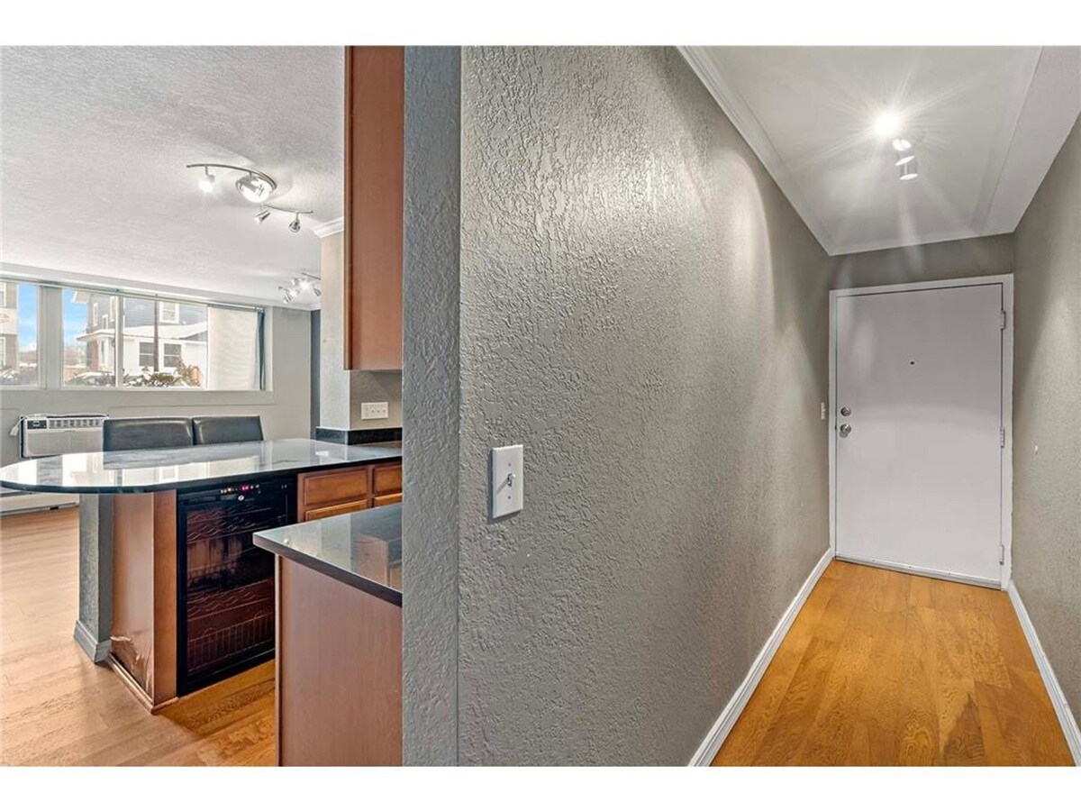 Building Photo - 3120 Hennepin Ave