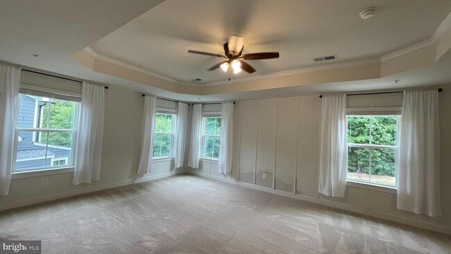 Building Photo - 2309 Harmsworth Dr