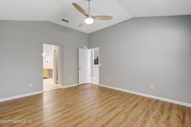 Building Photo - 9642 Pritmore Rd E