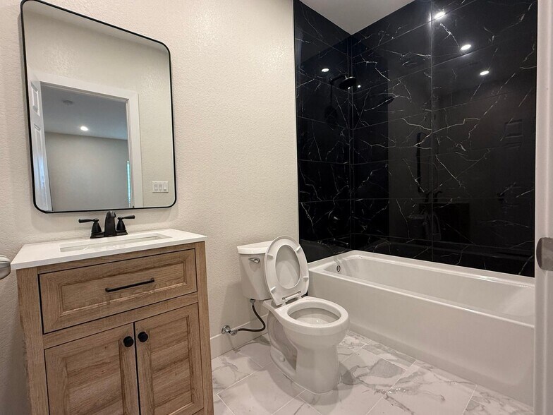 Building Photo - 274 Marlowe Dr