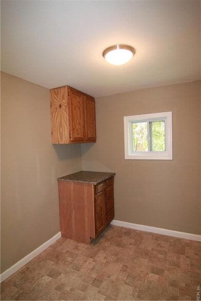 Building Photo - 1744 N Lakeland Dr