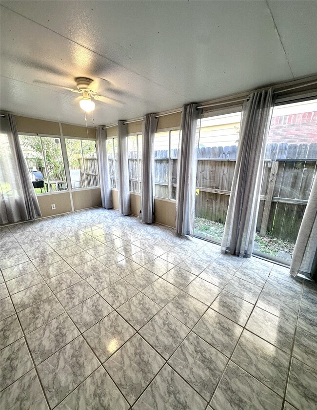 Building Photo - 1814 Grove Ct Dr