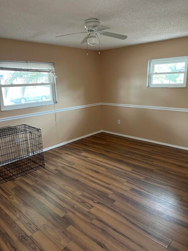 Building Photo - 3880 Essex St