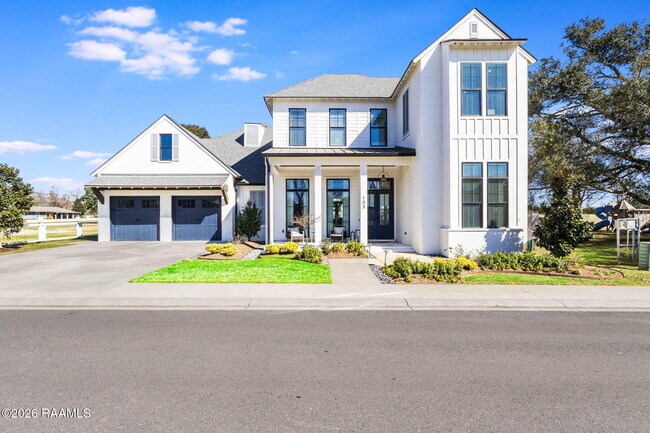 Building Photo - 103 Grand Oak Dr