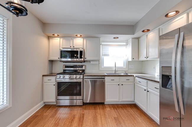 Building Photo - 33423 N Mill Rd