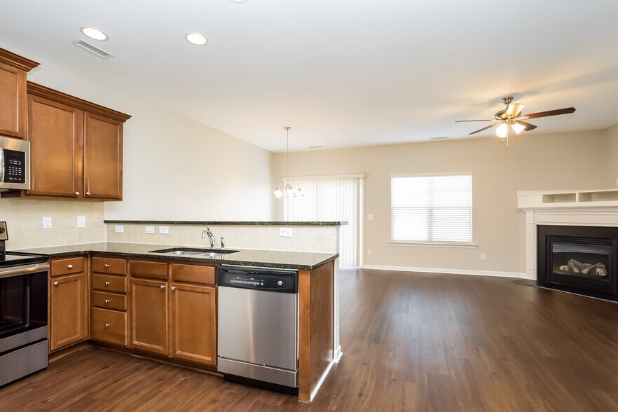 Building Photo - 5307 Glenmorgan Ln