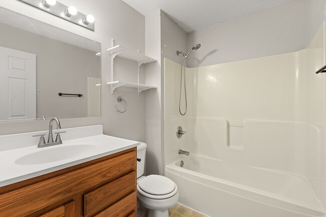 Building Photo - 3821 Marigold Dr