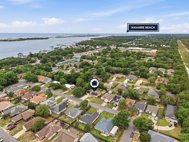 Building Photo - 3BR w/ IDEAL location near Hurlburt Field!!