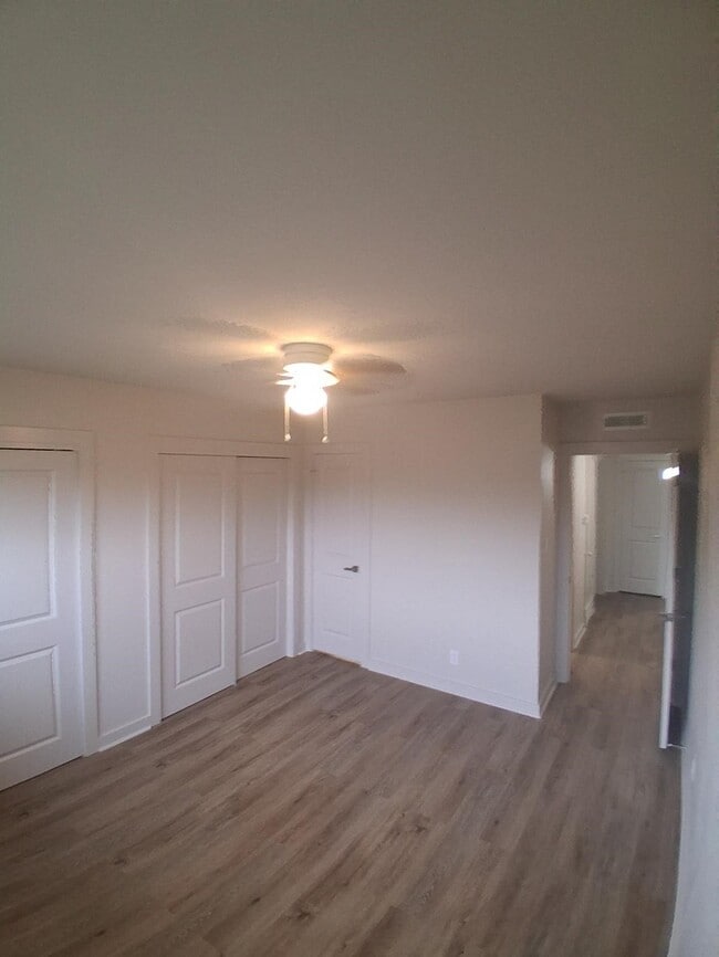 Building Photo - 8906 Ilona Ln