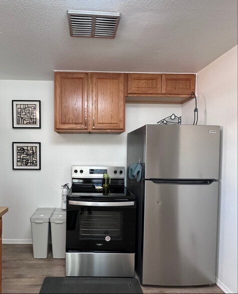 Building Photo - 3309 S Proctor St