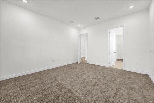 Building Photo - 10270 Pearson Ave