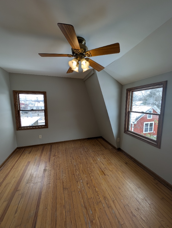 Building Photo - 604 Wilmot Ave