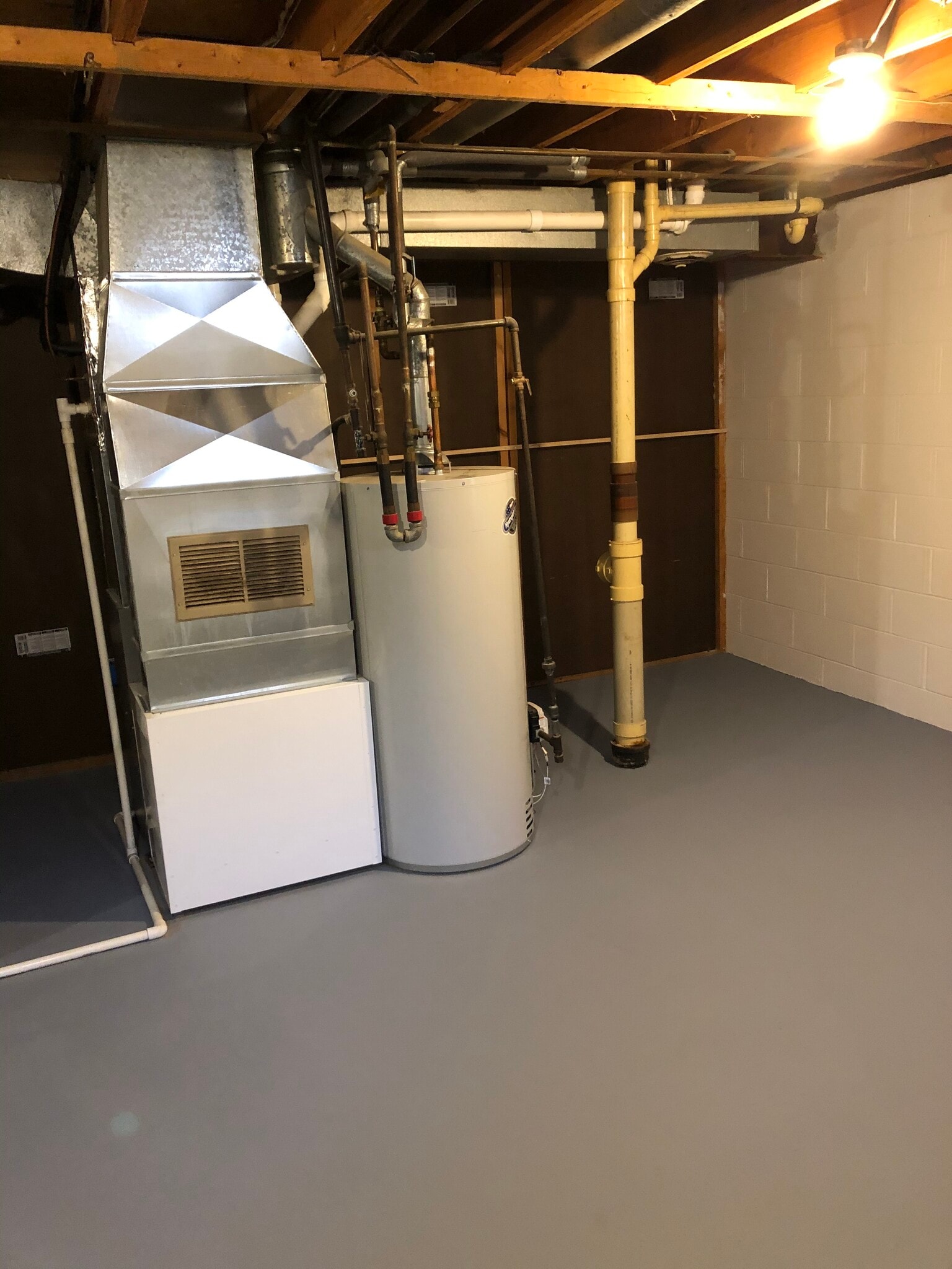 Building Photo - 202 16th Ave N