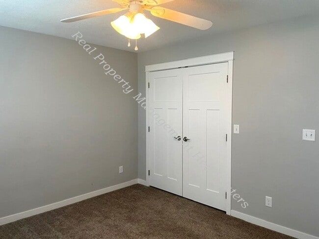 Building Photo - 3 Bedroom 2 Bath House For Rent