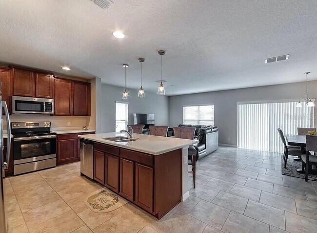 Building Photo - 157 Williamson Dr