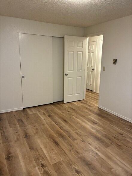 Building Photo - 12011 114th AVE CT E