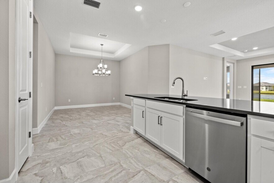 Primary Photo - 3040 Formia Ct