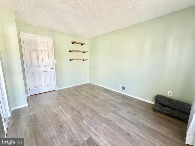 Building Photo - 21 Joyner Ct