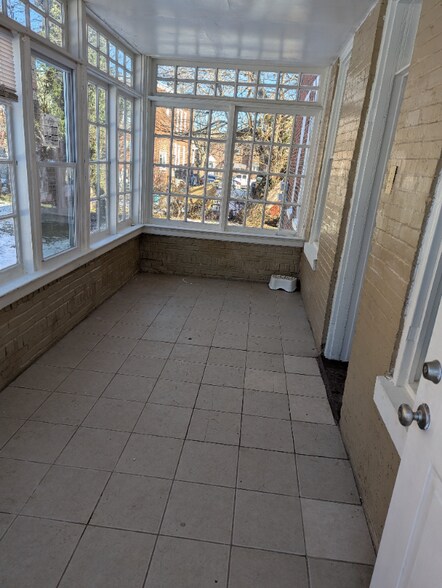 Building Photo - 1492 Princess Ave