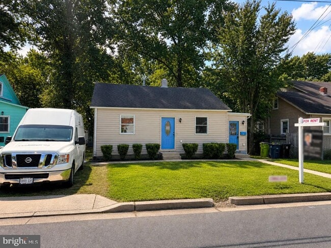 Building Photo - 3417 Allison St