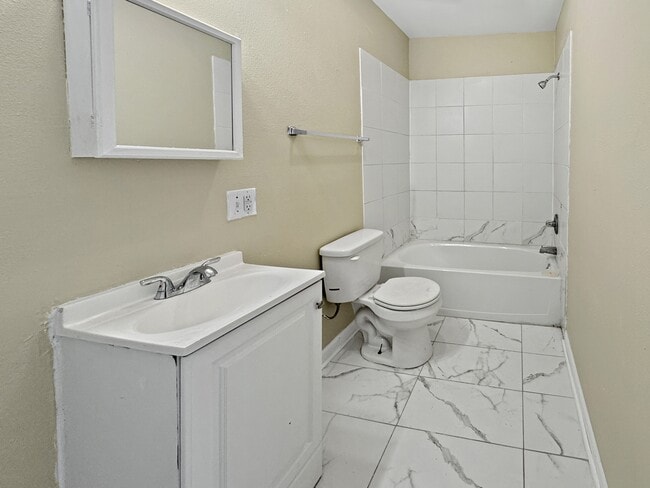 Building Photo - 2150 N Dorgenois St